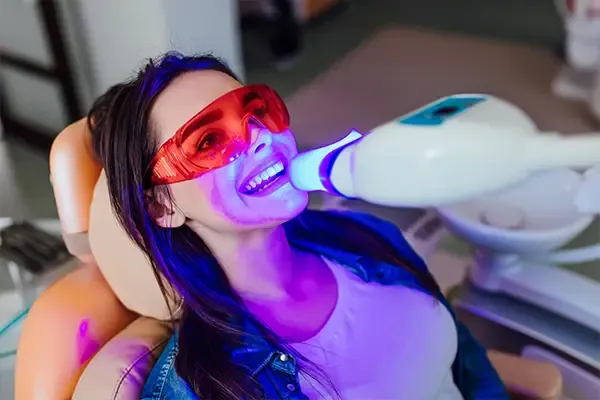 Read more about the article Rowlett’s Favorite Teeth Whitening Options—What’s Best for You?